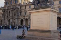 louvre-1-1